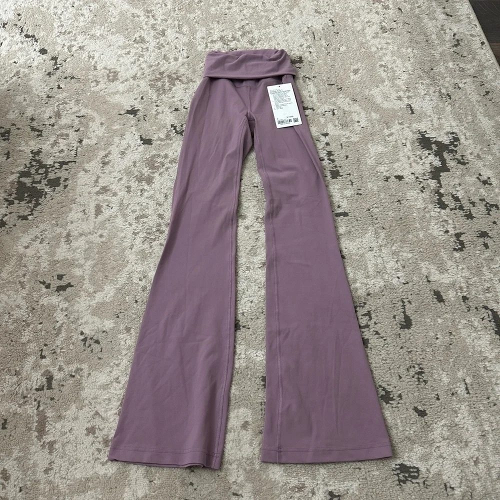 Lululemon Groove Nulu Foldover-Waist Flared Pant Size 0 NWT - Lavender Lux